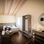 Podere Zampiera Vecchia Alloggio per agriturismo